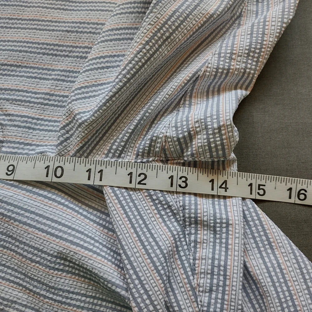 Tommy Bahama Men's Back Swing Seersucker Short (Size 38)